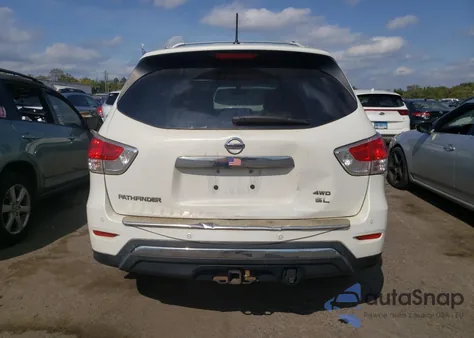 2013 Nissan Pathfinder S z USA, uszkodzony, nr VIN 5N1AR2MM4DC638917